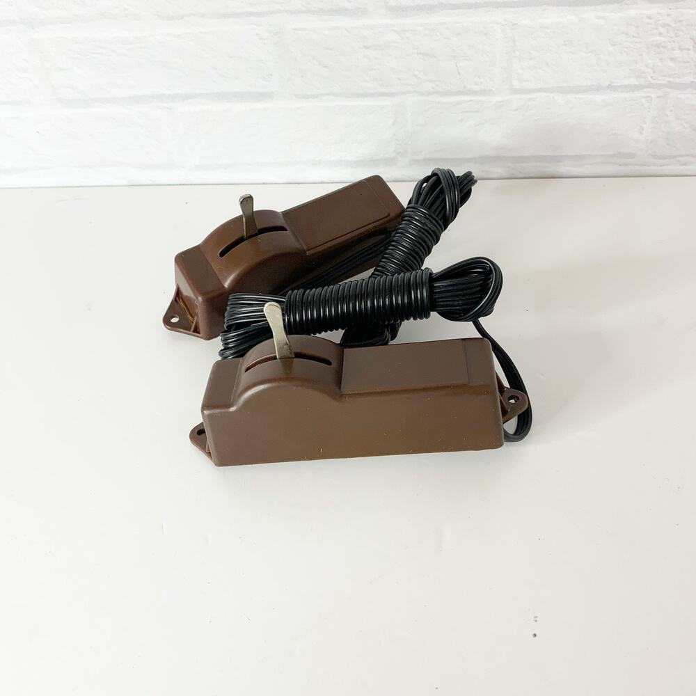 Lionel Automatic Switch Controller without lights Set Of 2